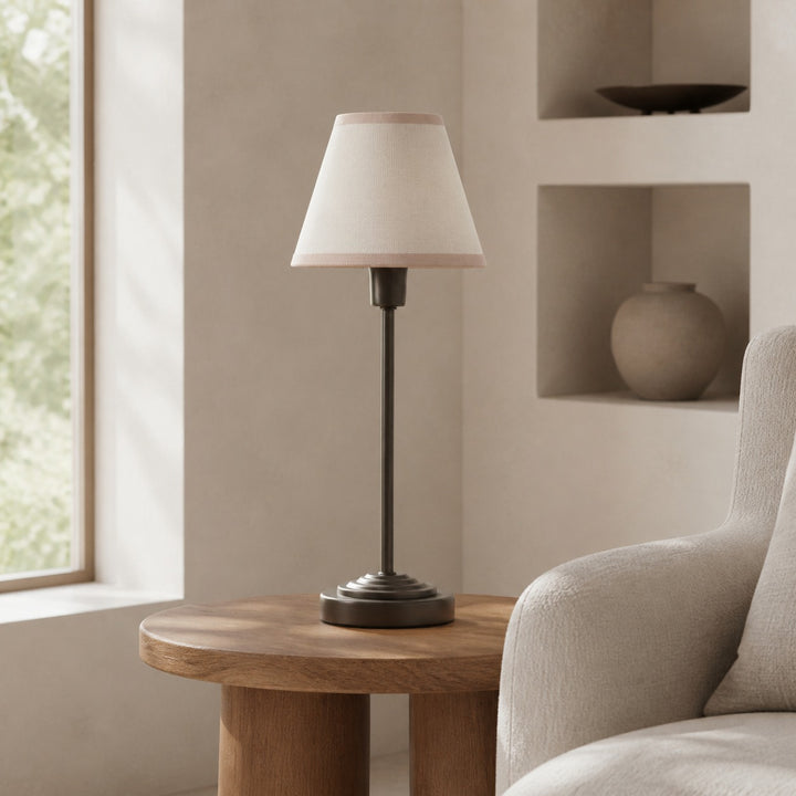 Bronzuno Textured Fabric Desk Lamp – Modern Metal Base Lighting for Offices or Lounges