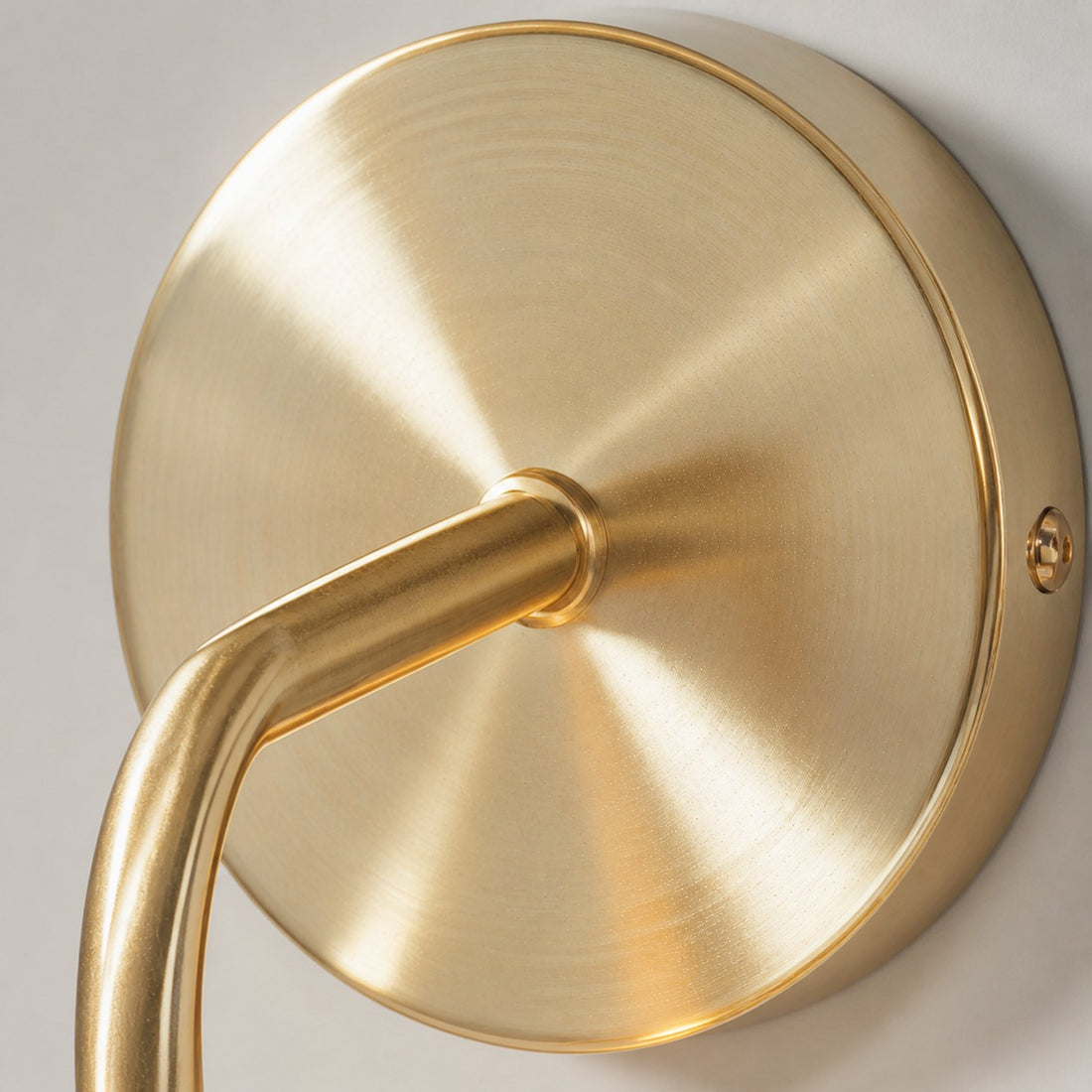 Tracian Brass Textured Glass Wall Lamp – Modern Classic Wall Sconce for Home Interiors & Corridors