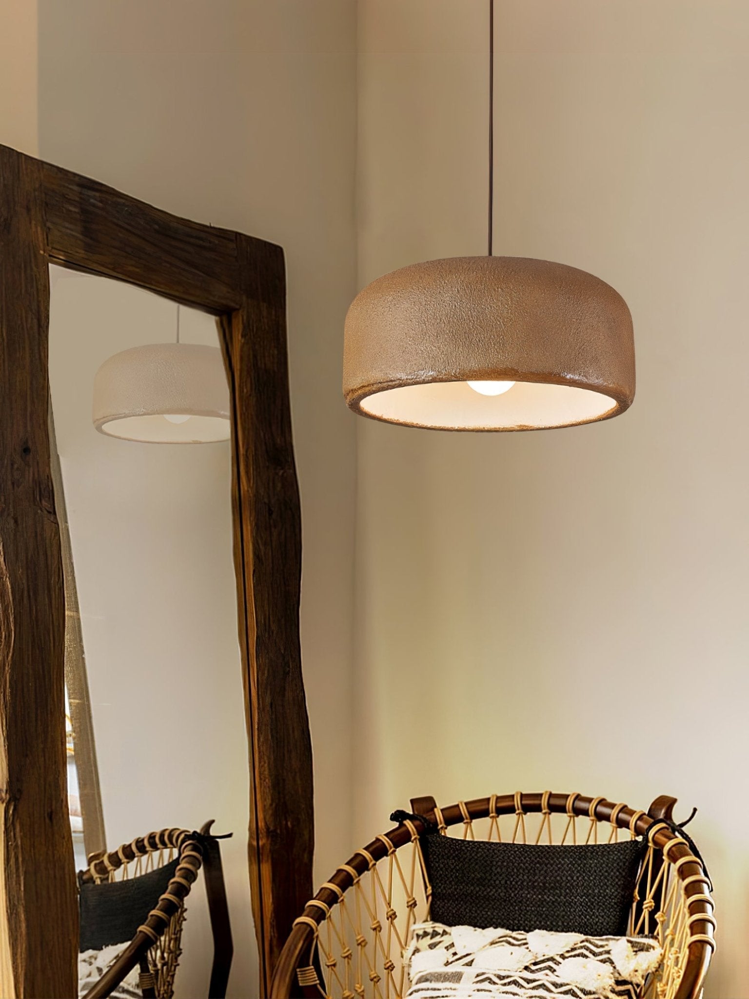 Rollend Wabi Sabi Pendant Light