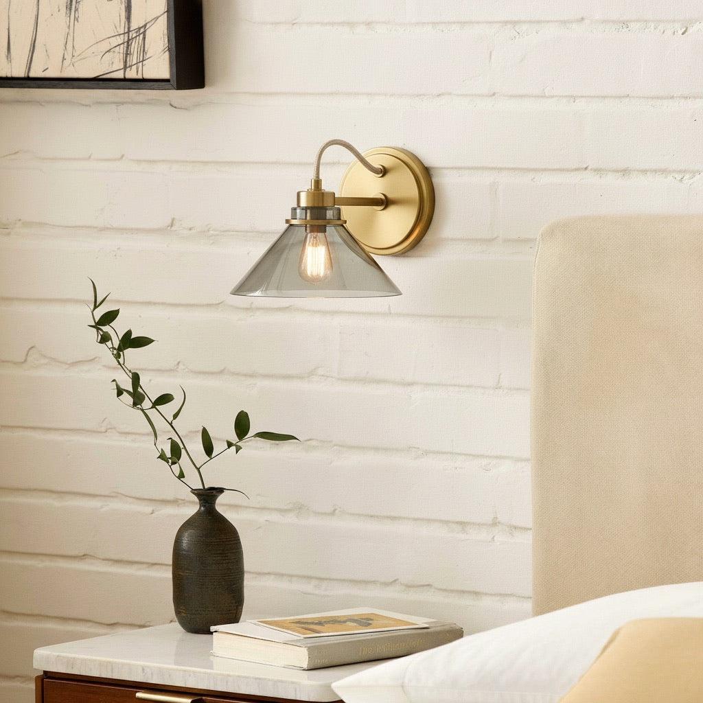 Aurenza Sconce – Farmhouse Wall Light with Metal Accents for Cozy Spaces