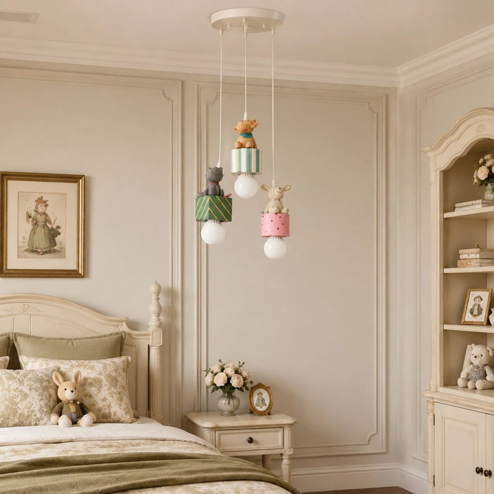 Animal gift box pendant lamp in a soft kids bedroom