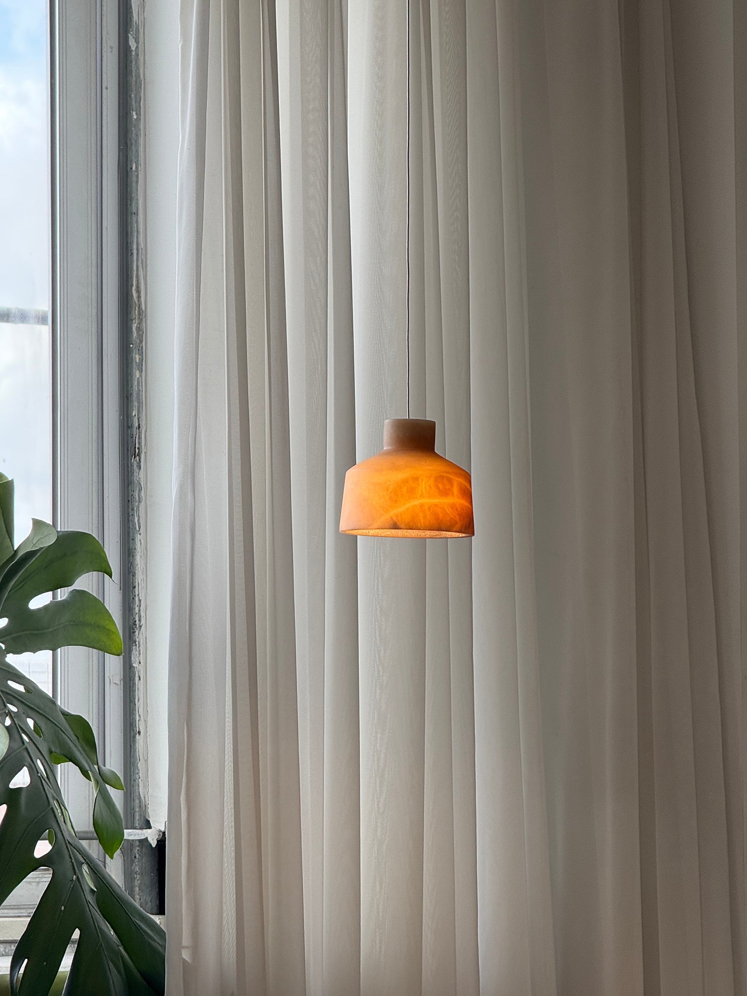 Alabaster Veining Pendant Lamp