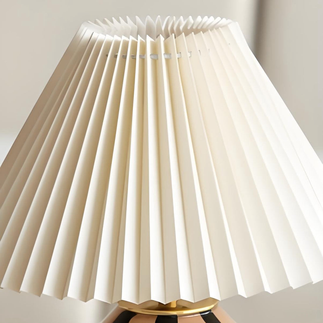 Undara Table Lamp - Pleated Fabric Shade Glass-Base Decorative Lamp for Living Room