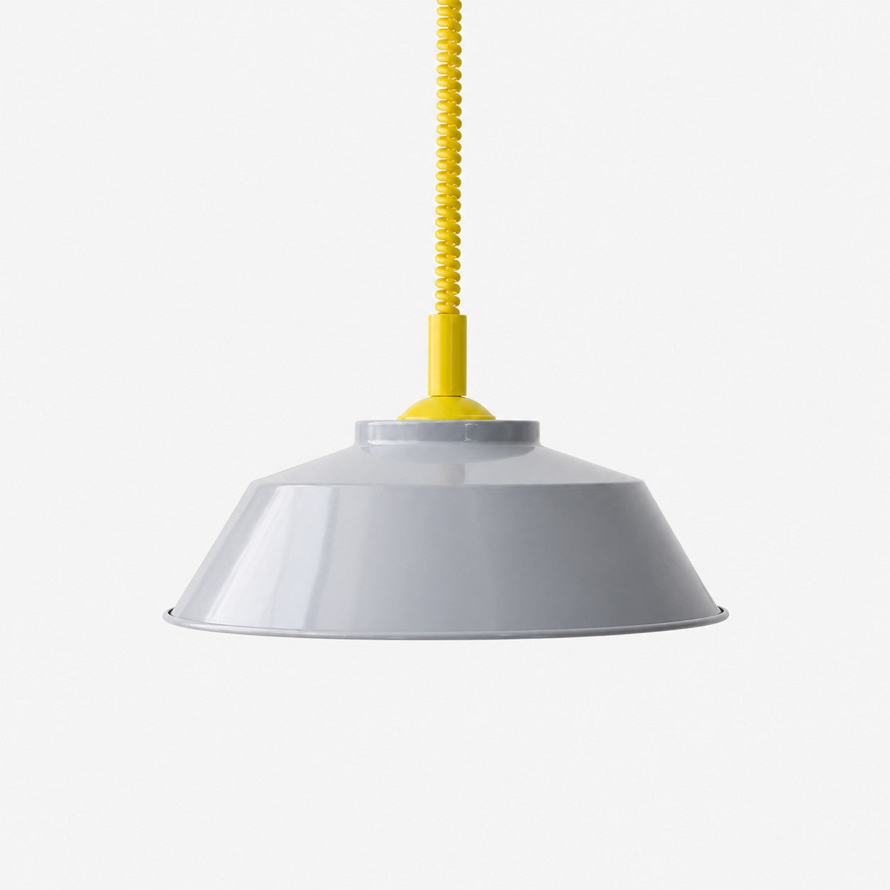 Memphis pendant with light gray shade and yellow cord