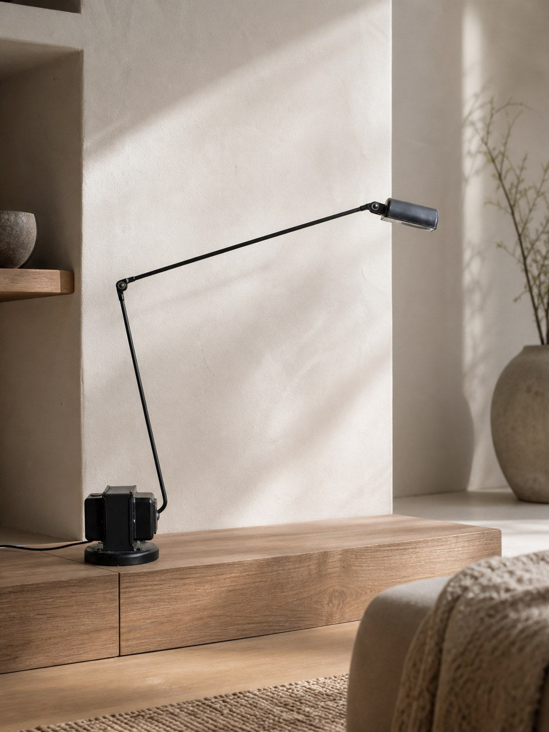 Daphine Table Lamp
