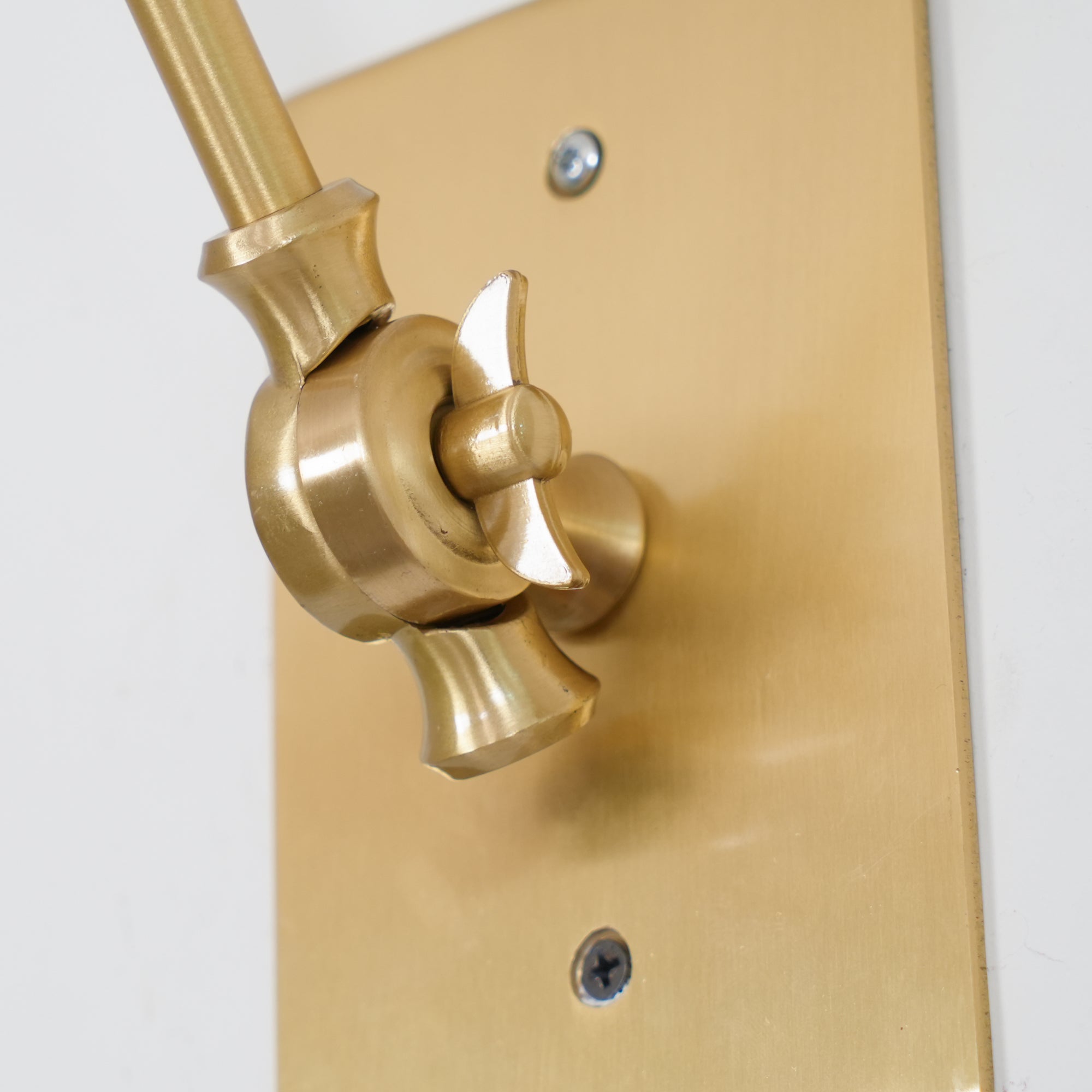 Vintage Metal Adjustable Swing Arm Wall Lamp