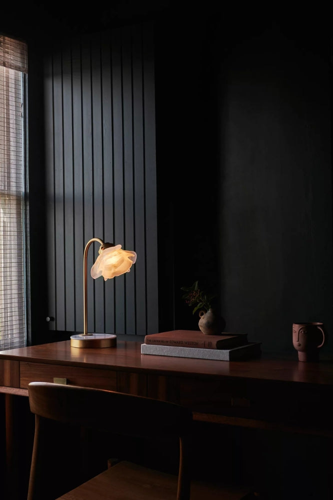 Revalis Glass Flower Task Lamp – Modern Frosted Petal Lighting