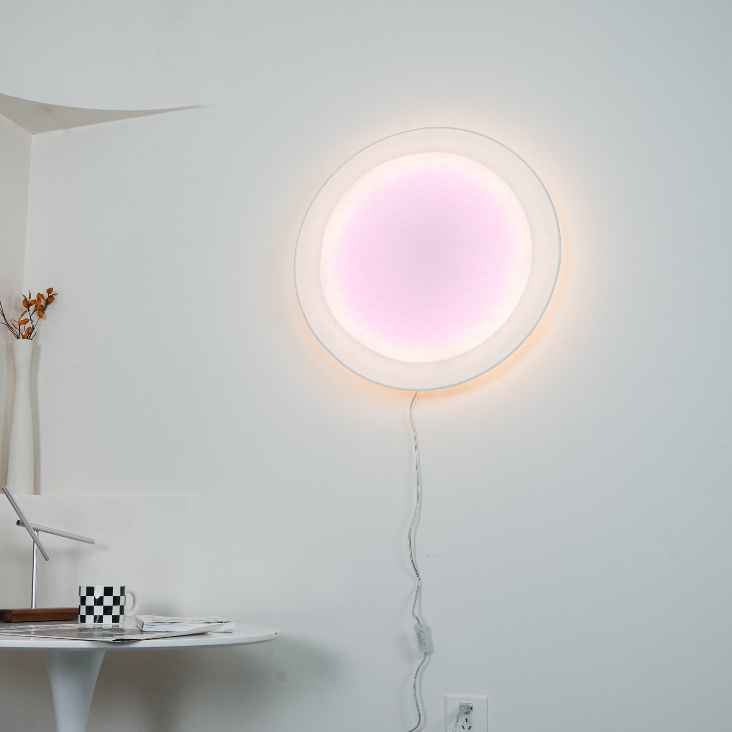 Modern Simple Plug-In Round Wall Lamp