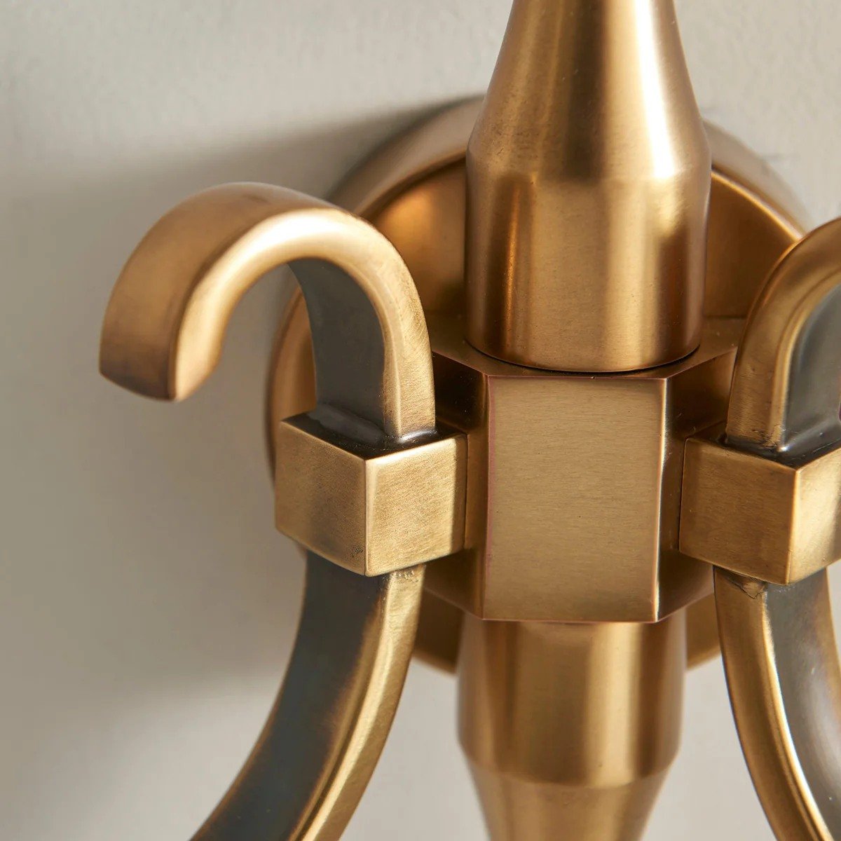 Lunetal Double-Head Wall Sconce – Vintage Metal Glass for Hallway and Bedroom