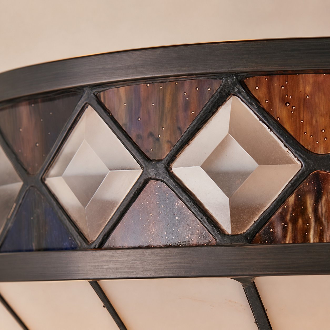 TF Fargo Art Deco Wall Light with Diamond Motif Design  – Glass Wall Sconce for Hallway & Bedroom