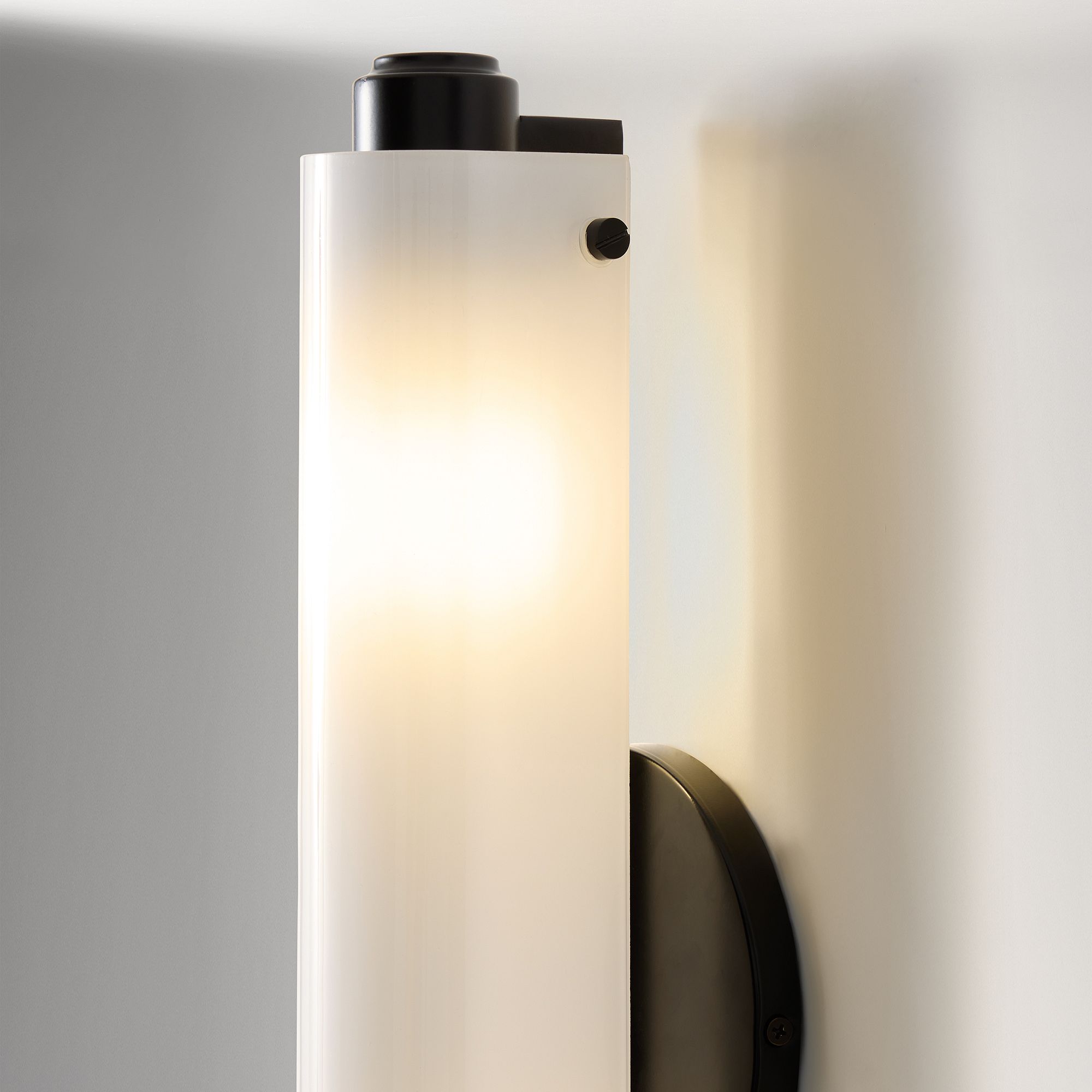 Vilonass Modern Glass Wall Sconce - Elongated Minimalist Design for Indoor and Outdoor Spaces
