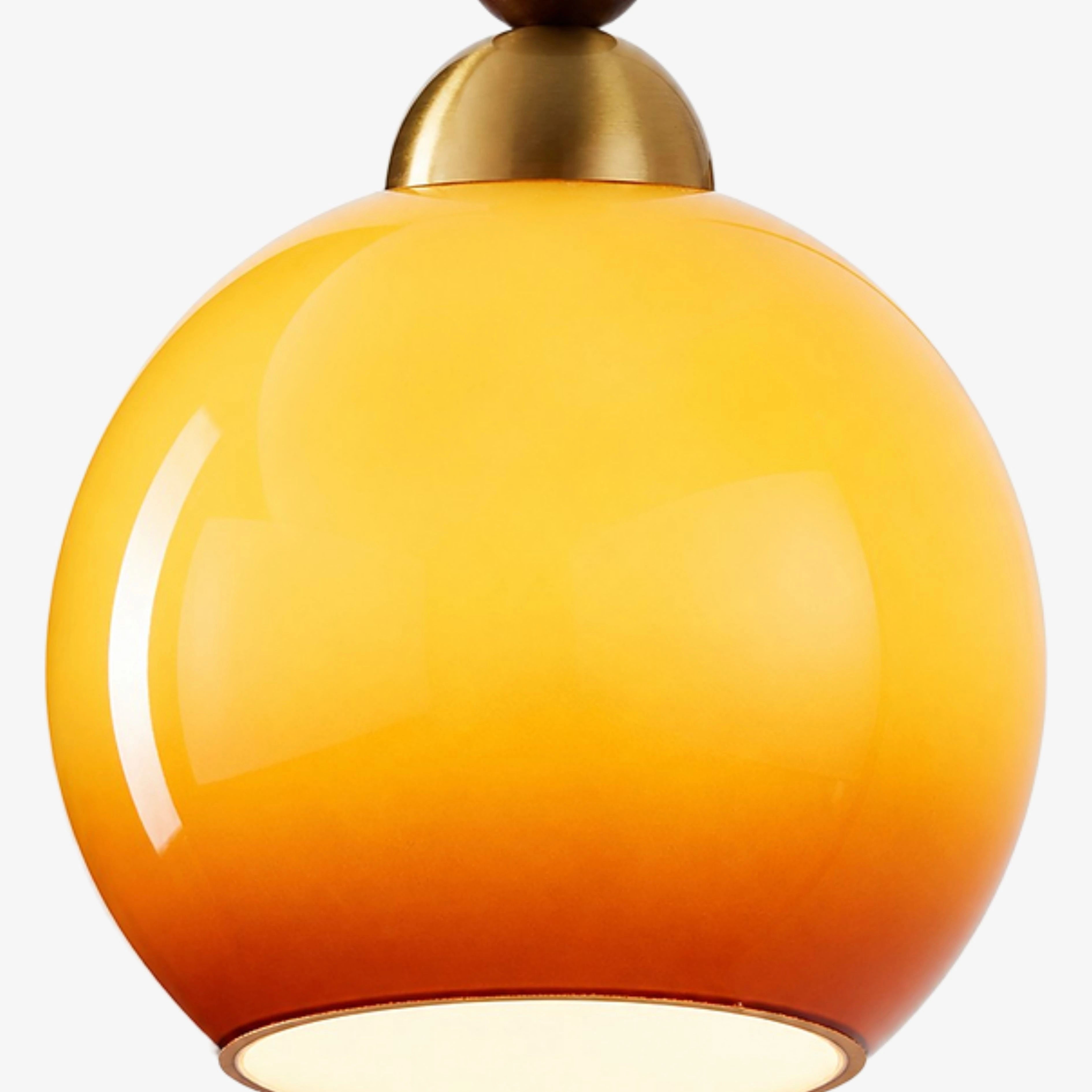 Gradient glass shade detail