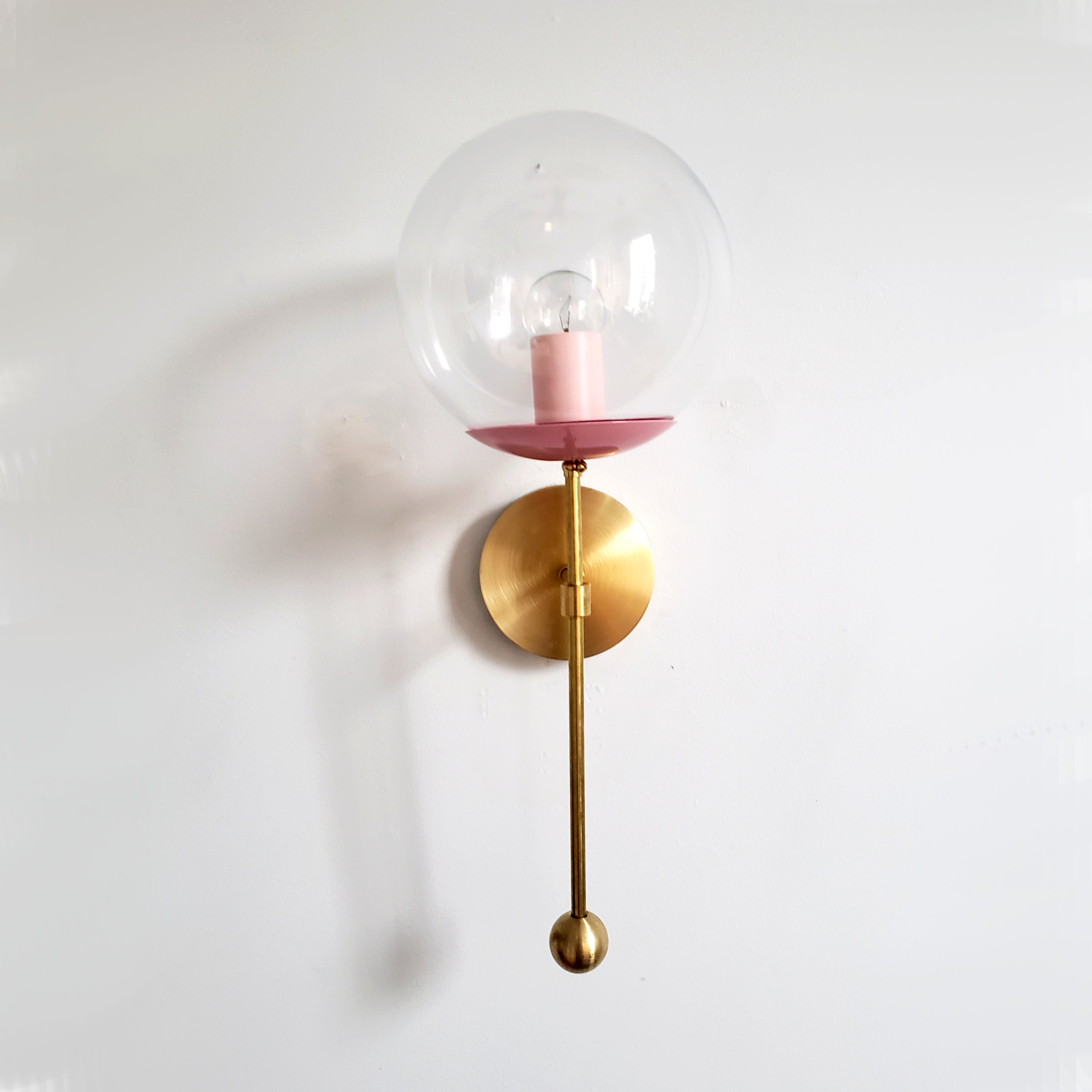 Modern Adjustable Wall Sconce - Brass & Glass Accent for Home Lighting