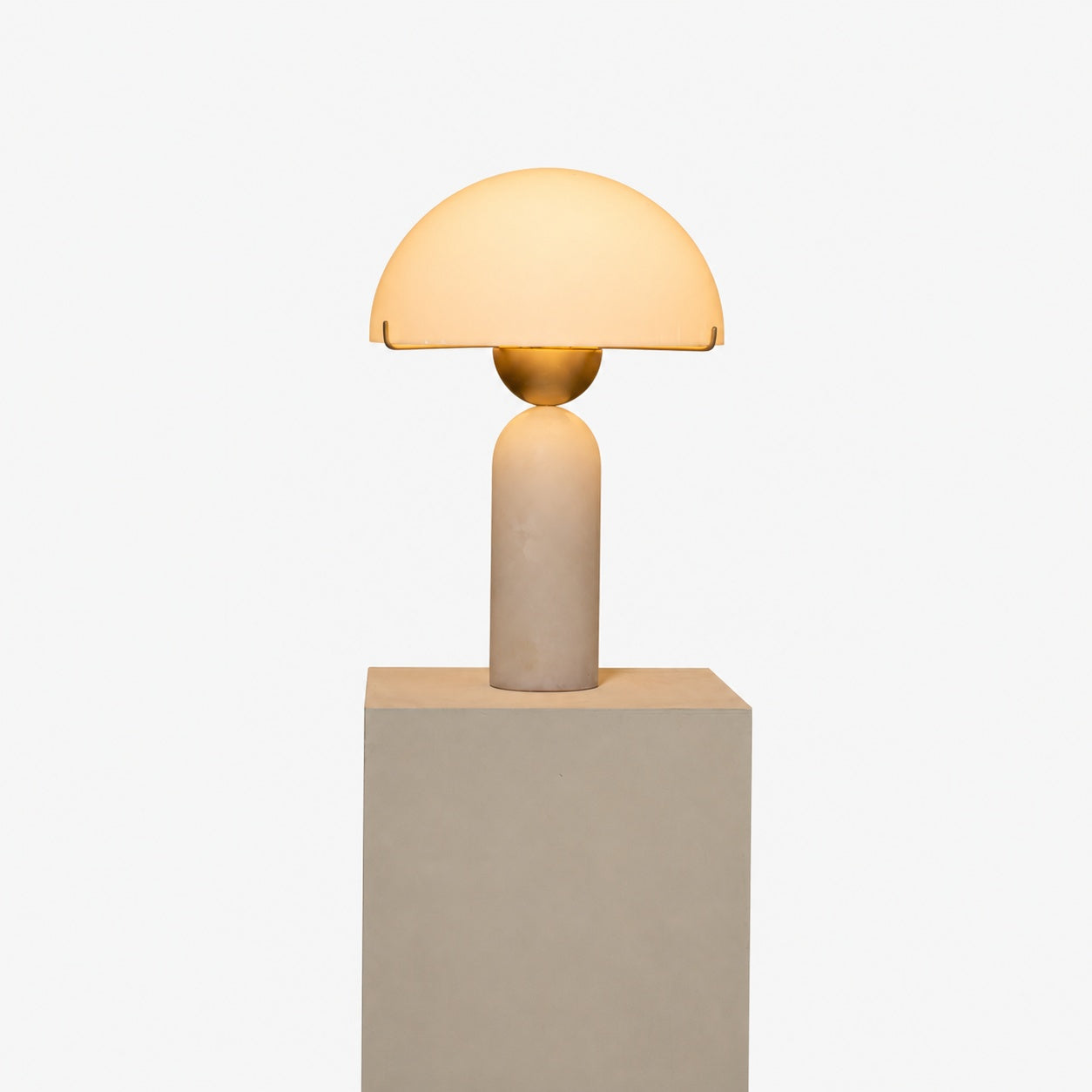 Peono Alabaster Table Lamp
