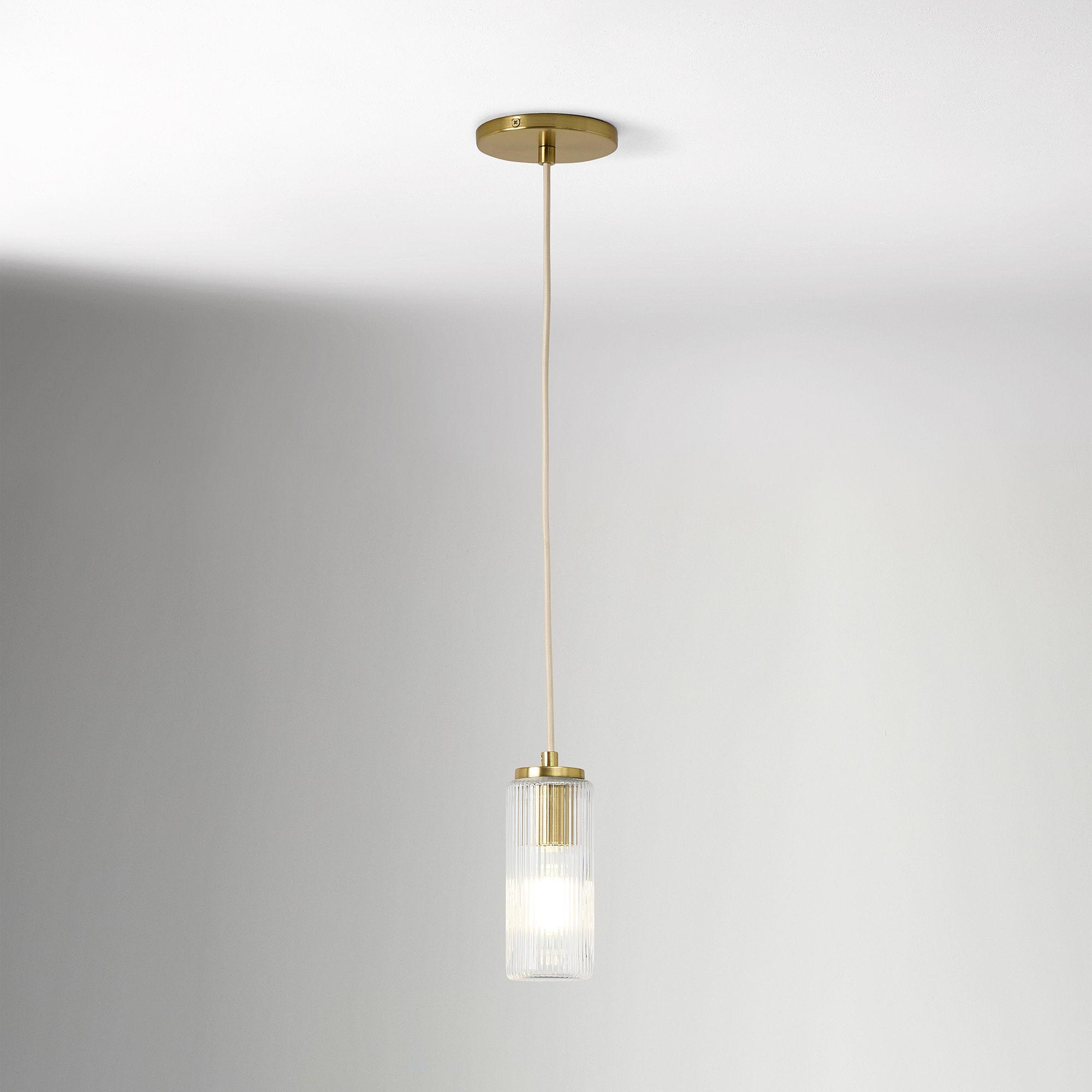 Rivora Fluted Glass Pendant Light – Modern Ribbed Shade