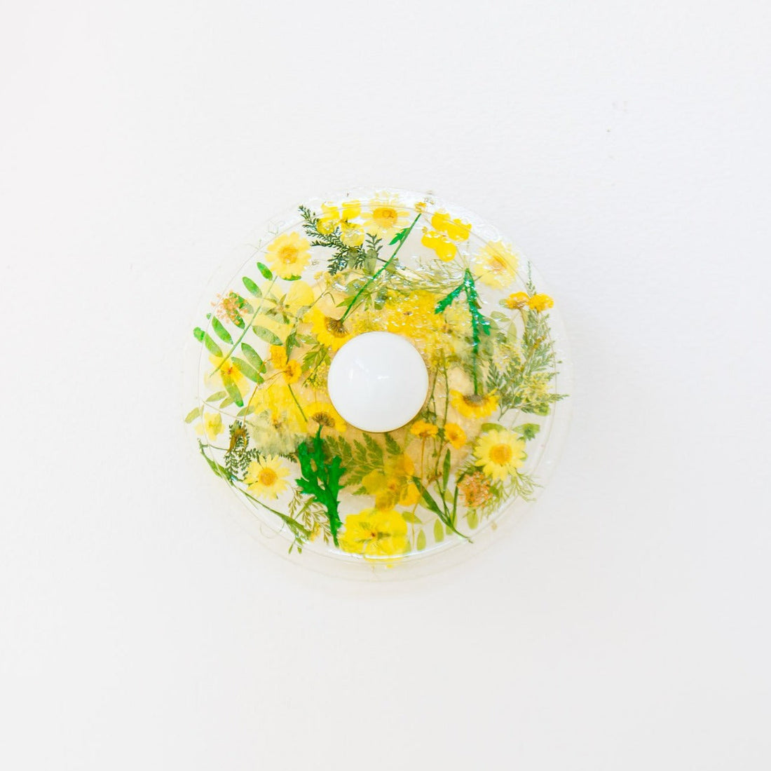 Botanical Wall Sconce - Handmade Resin Leaves Romantic Accent Lighting
