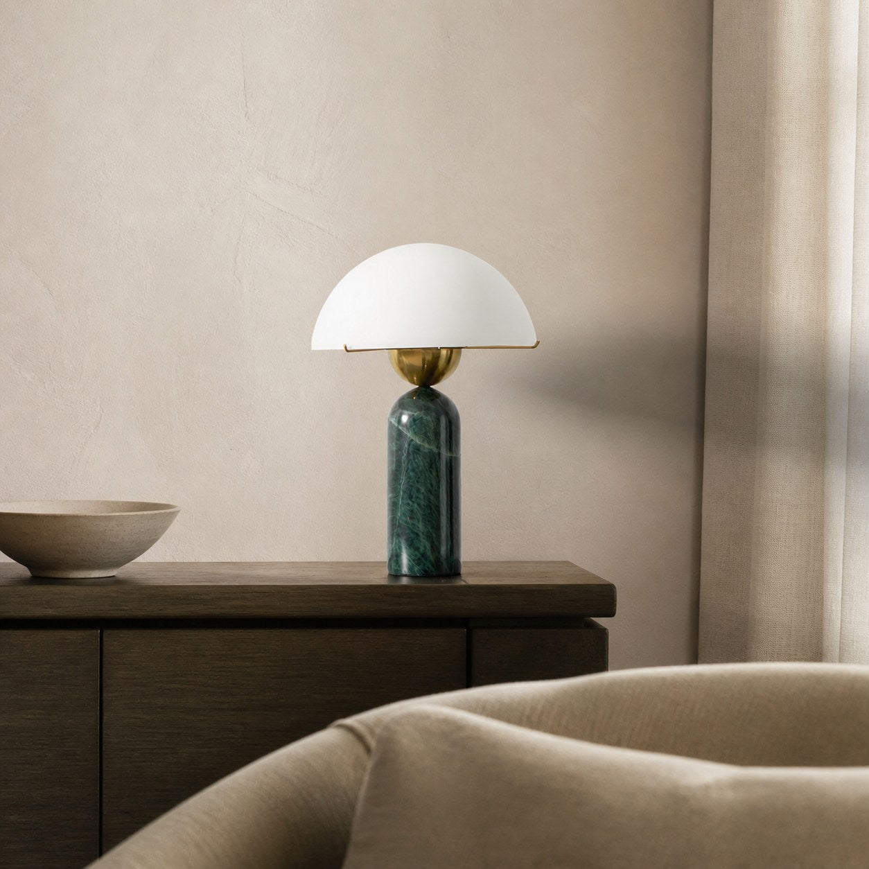 Peono Alabaster Table Lamp