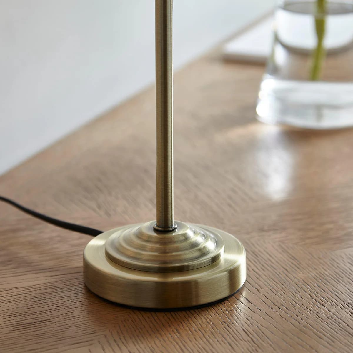 Tela 1‑Light and 3‑Light Table Lamp – Modern Linen & Metal for Bedside or Living Room