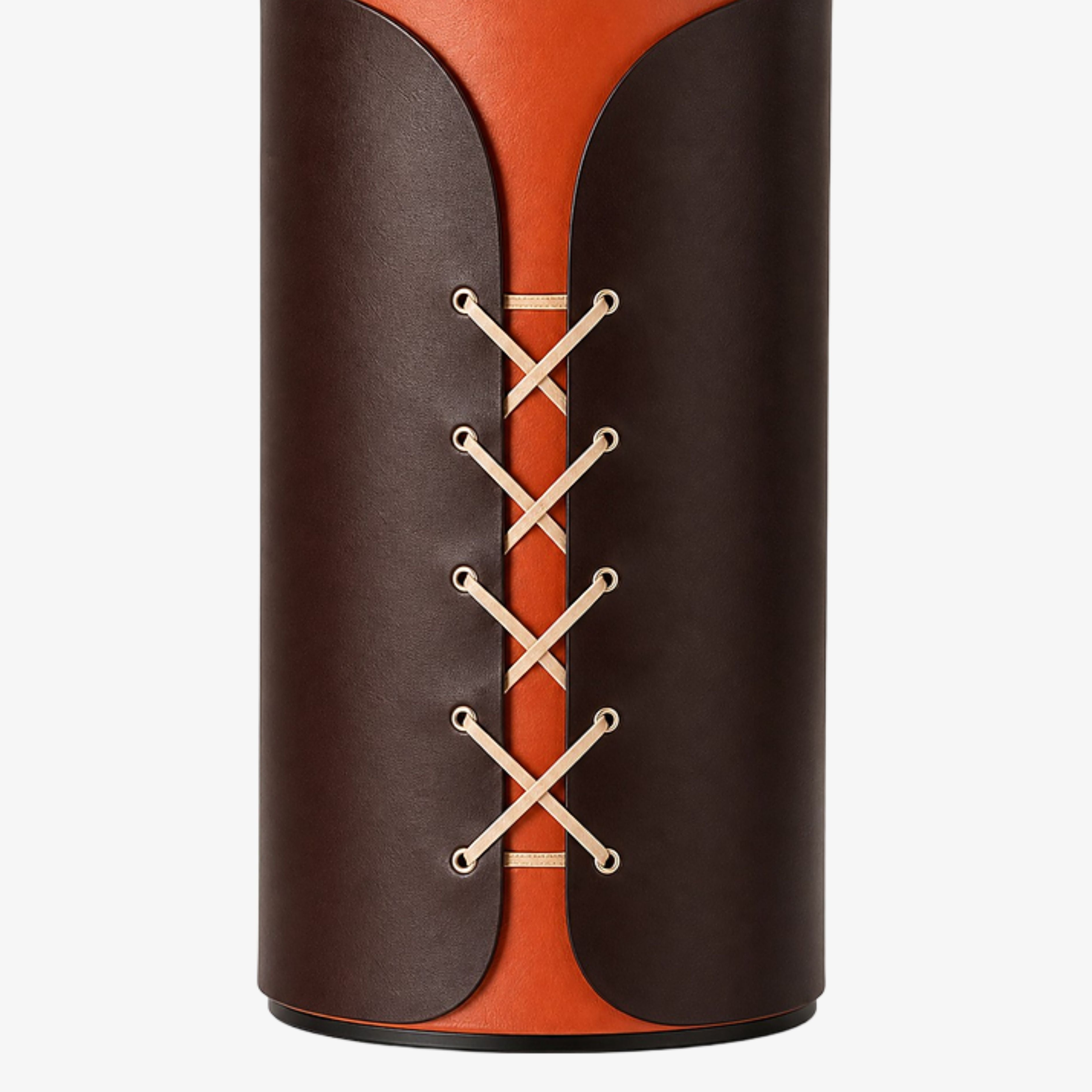 detail lacing