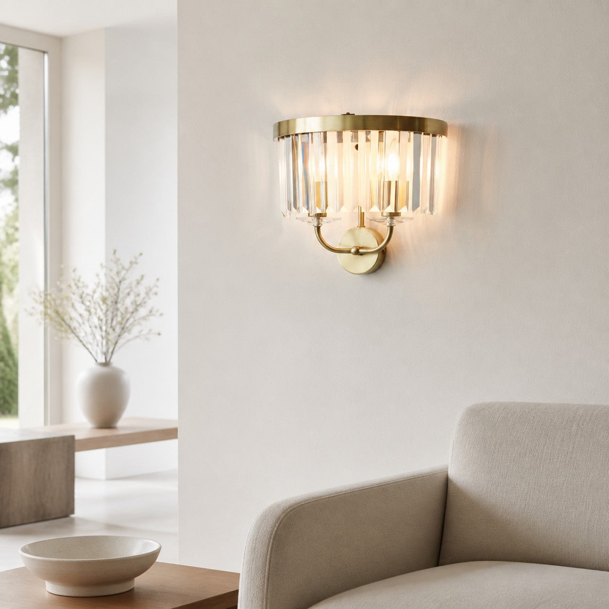 Beveline Faceted Clear Cut Glass Wall Light - Classic Metal Sconce for Hallway and Living Room