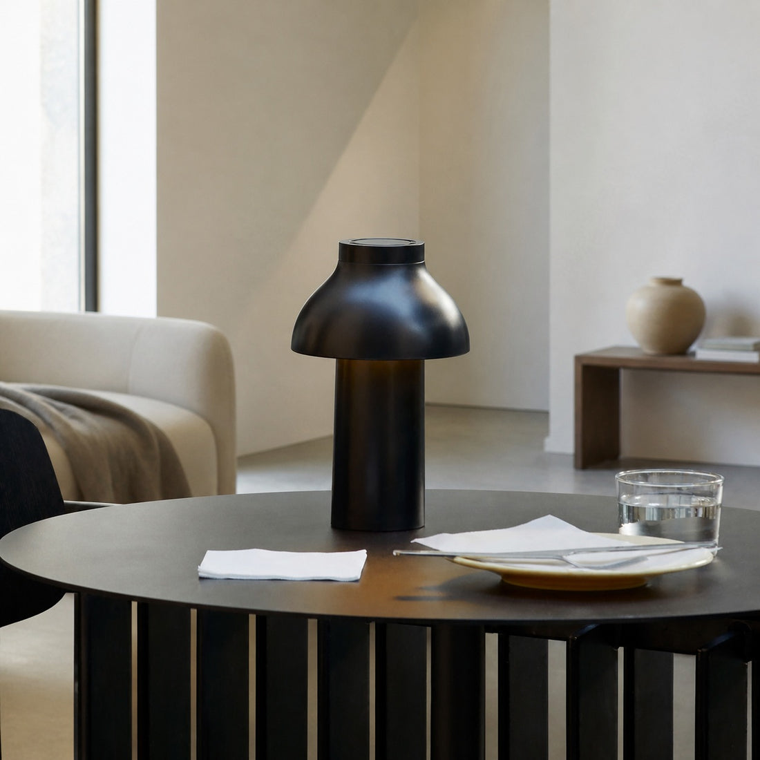 Modern Portable Table Lamp – Minimalist Rechargeable Light for Indoor Outdoor Use