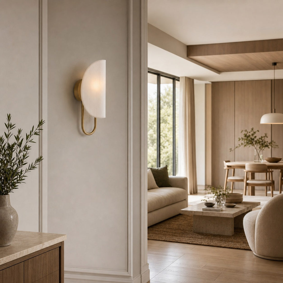 Minimalist Modern Wall Light with Brass or Fabric Shade for Ambient Lighting