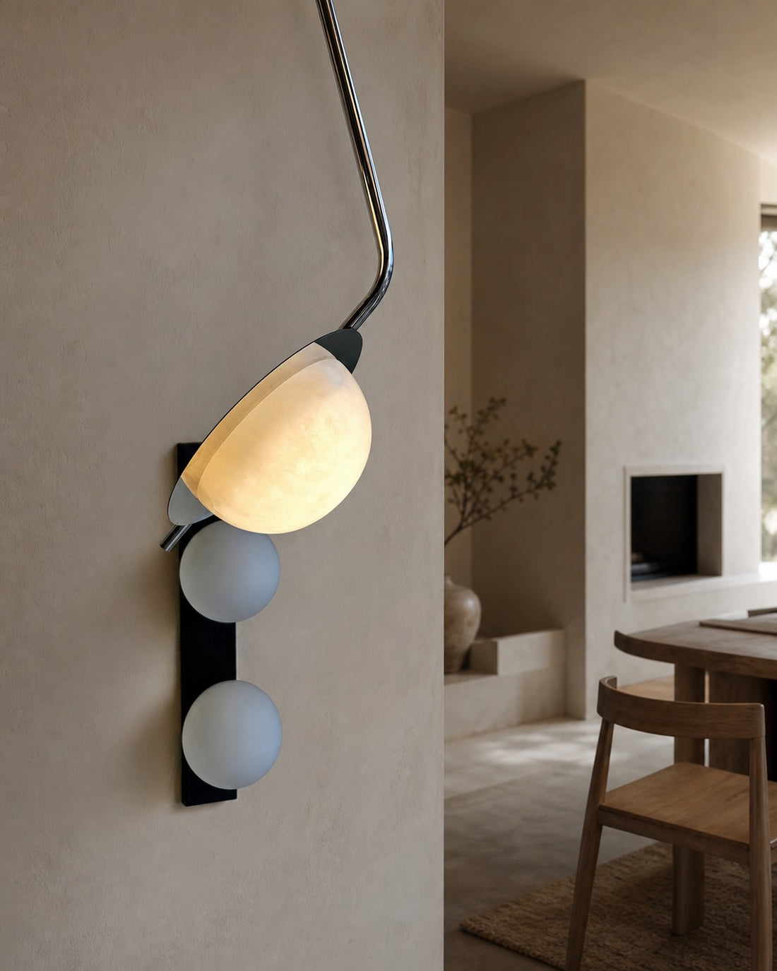 Chic Luminance Alabaster Pendant Light