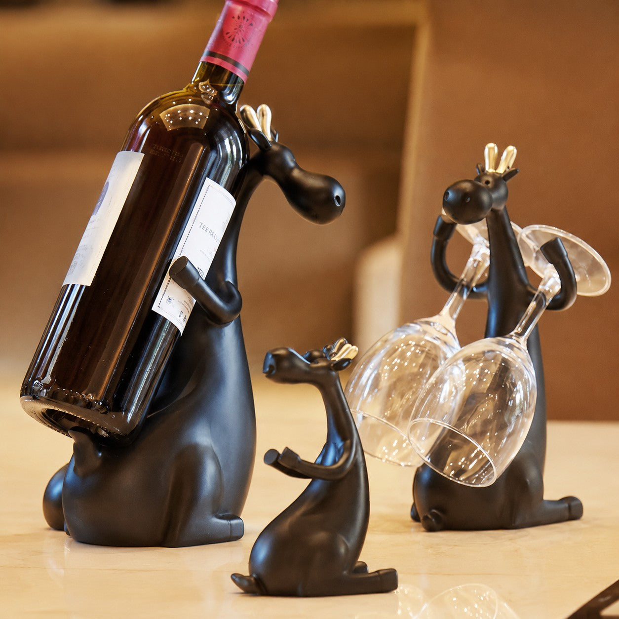 Forma Resin Wine Bottle Holder Figurine Set