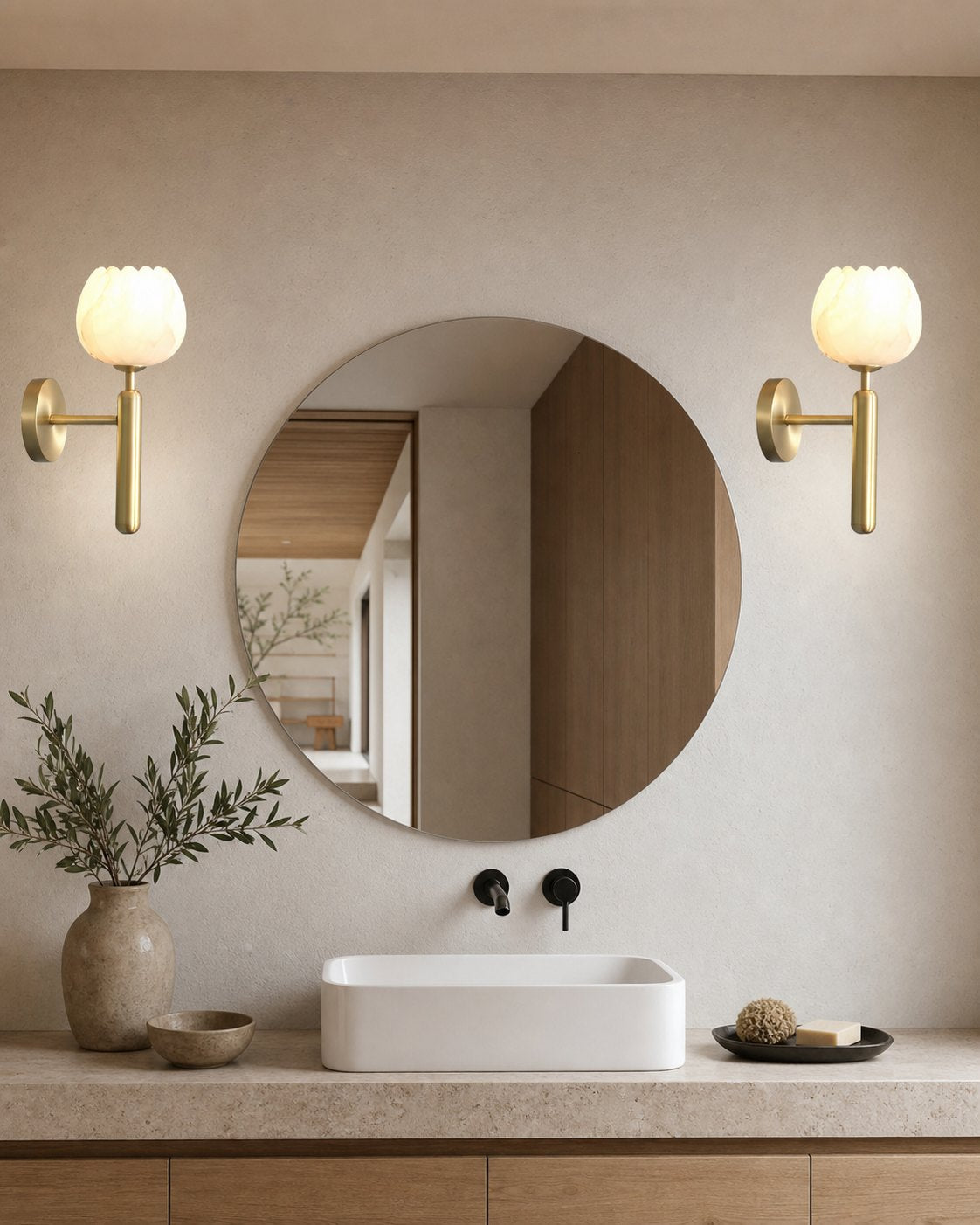 Mian Alabaster Wall Lamp