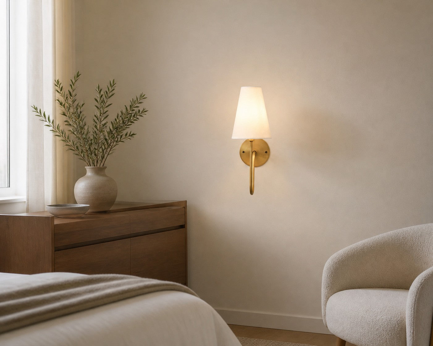 Organic Glass Scoop Wall Light – Minimalist Modern Decorative Ambient Sconce for Living Room