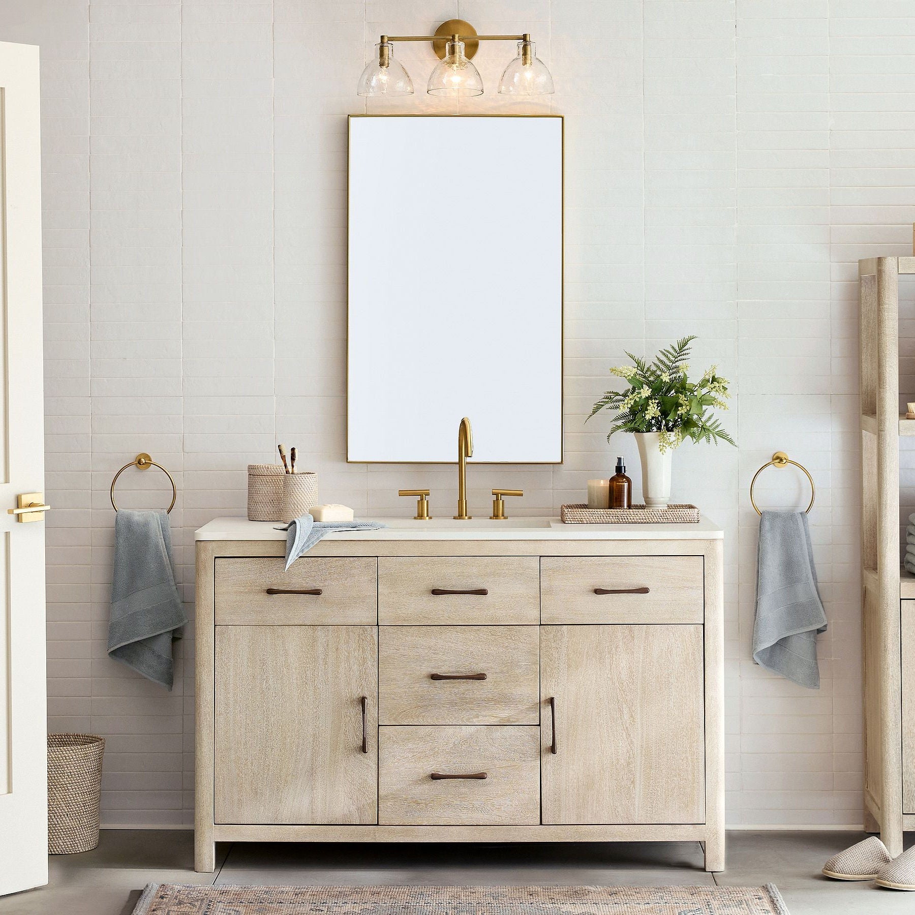 Glavira Modern Glass Globes Multi Heads Wall Sconce for Hallways and Bedrooms