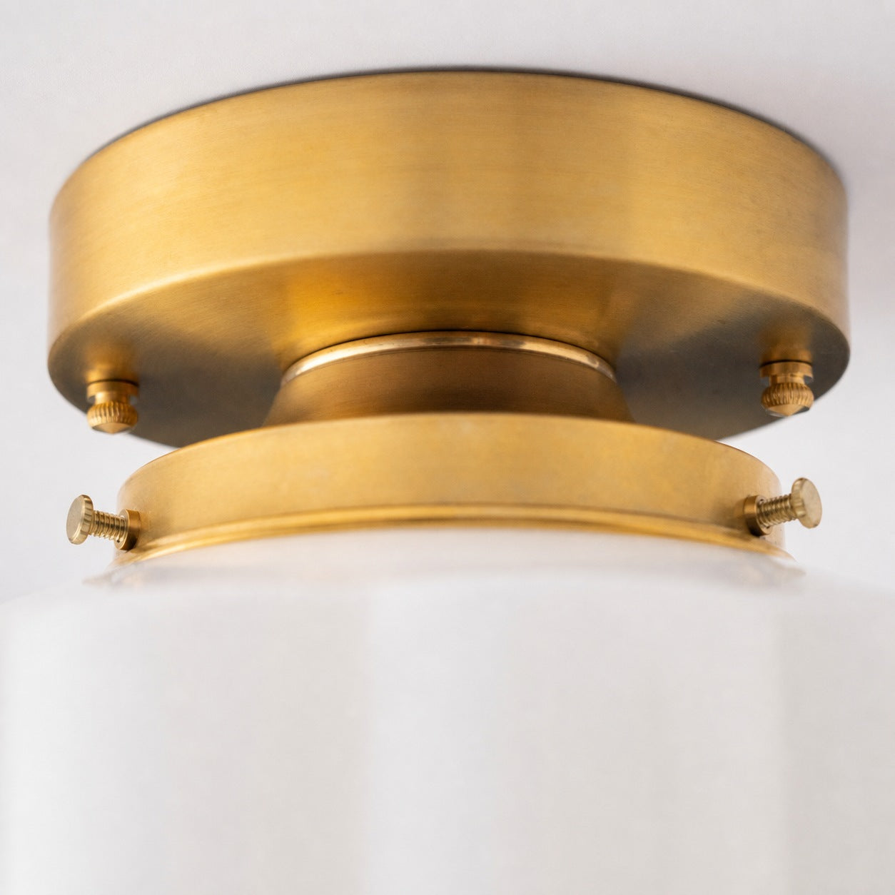 Geotower Glass Brass Ceiling Light – Art Deco Ribbed Globe Flush Mount