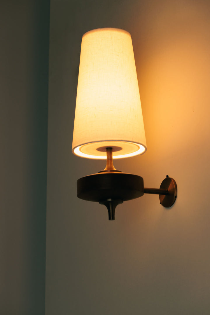 Hour Rho Wall Lamp