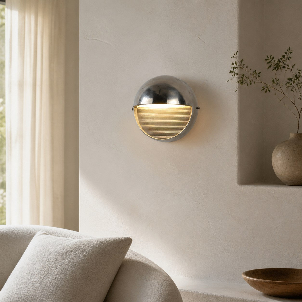 Scorpius Outdoor Wall Lamp