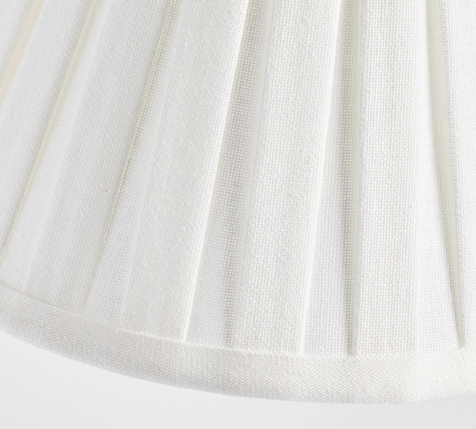 Luvora Pleated Shade Floor Lamp - Adjustable Linen Light in Farmhouse Style