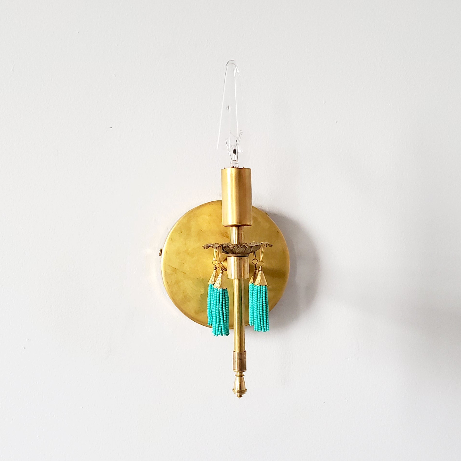 Romantic Victorian Brass Wall Sconce - Accent Light With Tassels