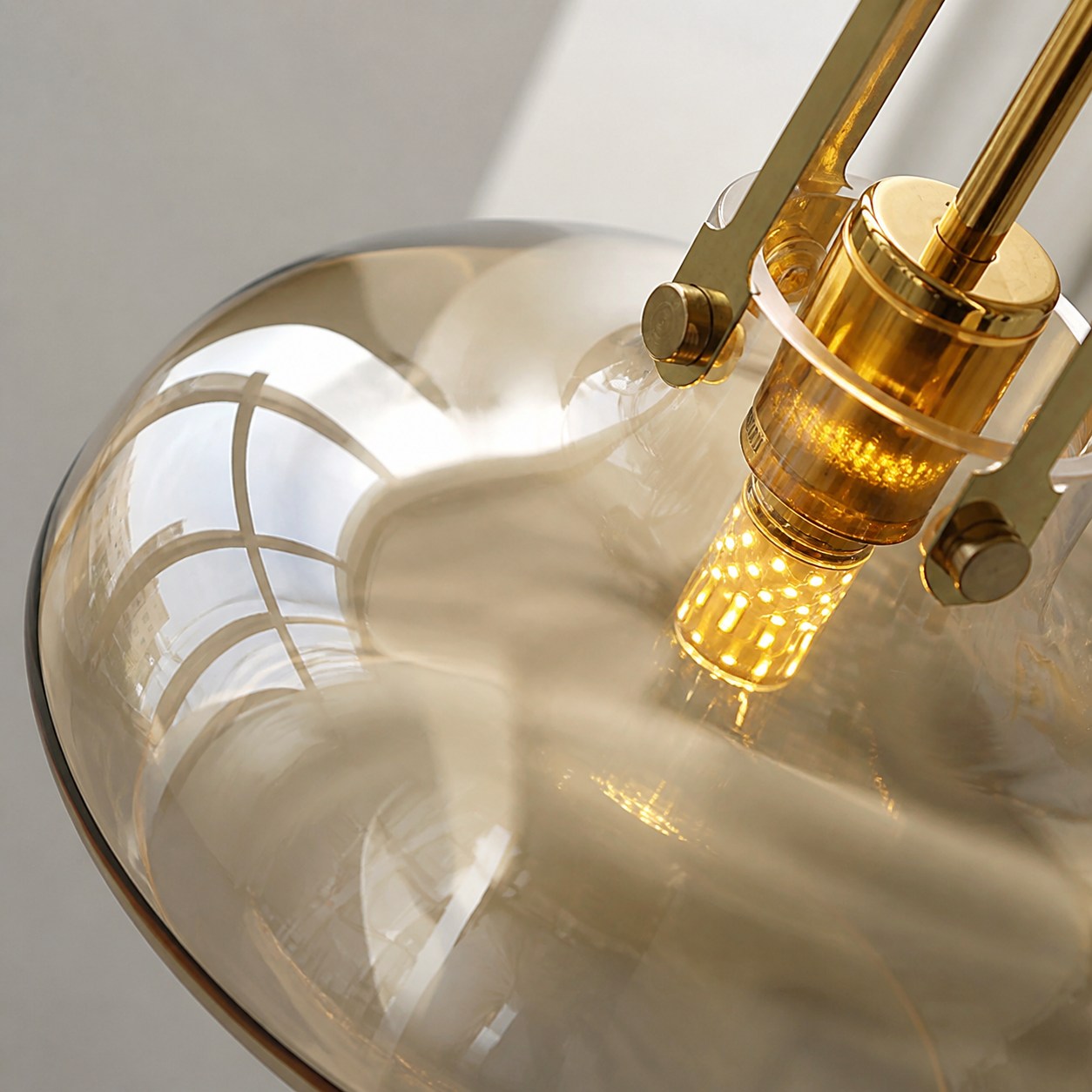 Cavelle Sleek Modern Pendant Lamp - Refined Modern Silhouette for Residential and Commercial Interiors