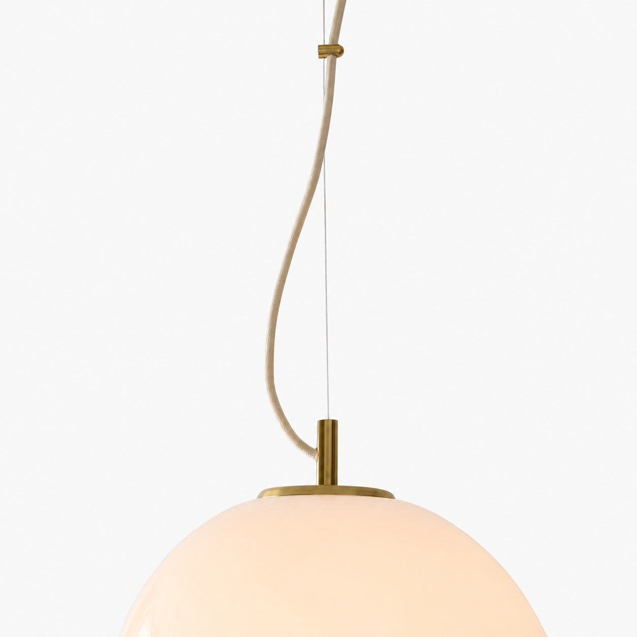 Lumivelle Minimalist Glass Pendant – Adjustable Height Dimmable Design