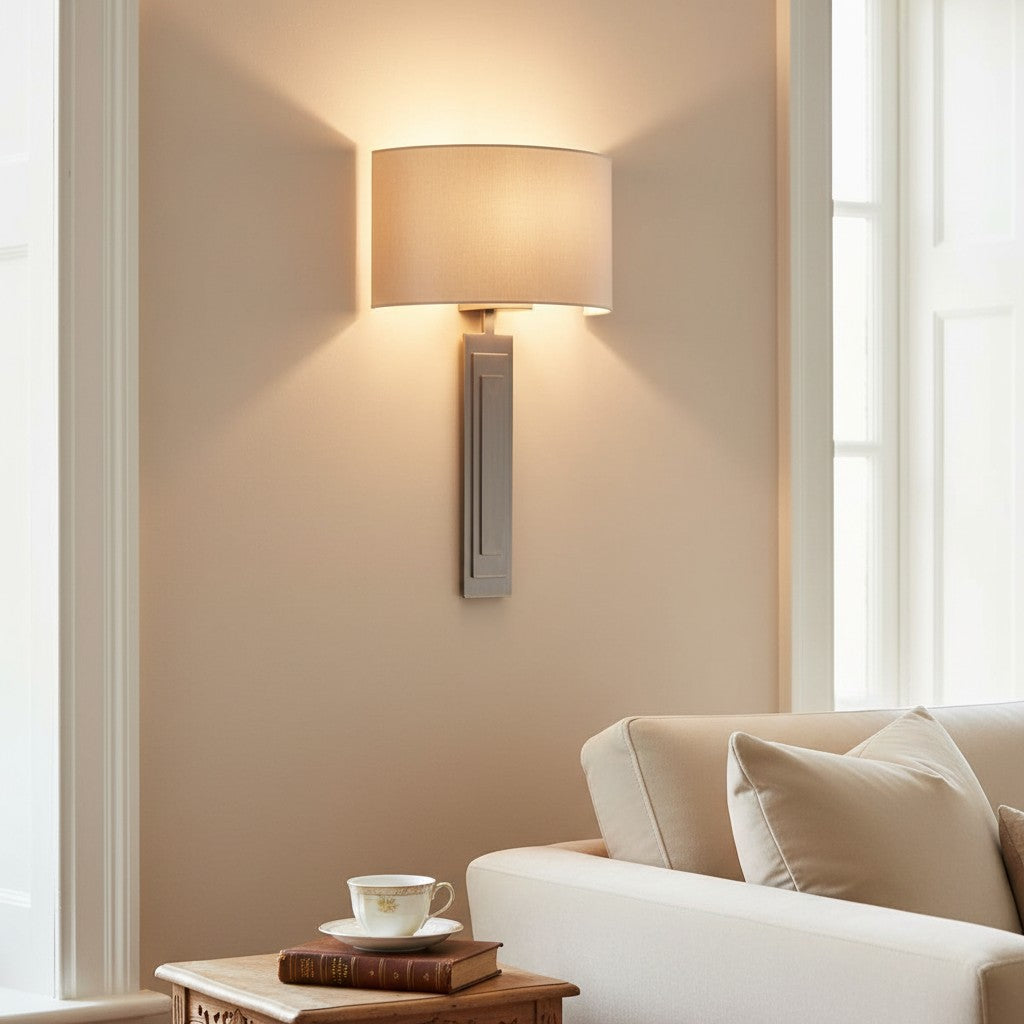 Linexis Vintage-Inspired Wall Sconce with Sculpted Arm Design – Modern Art Deco Style for Hallways & Bedrooms