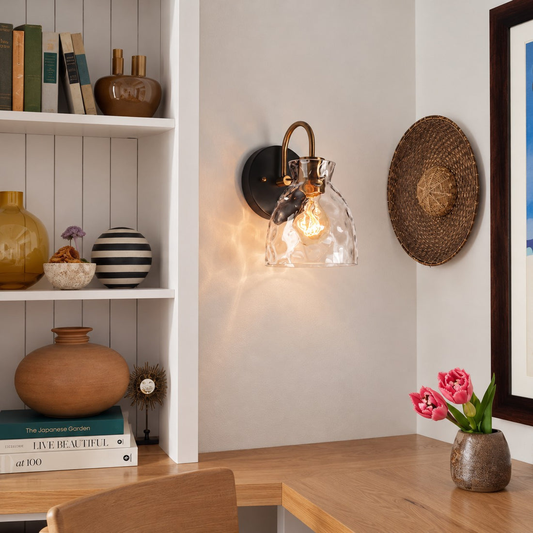 Gildon one-head ripple glass wall sconce in a study nook