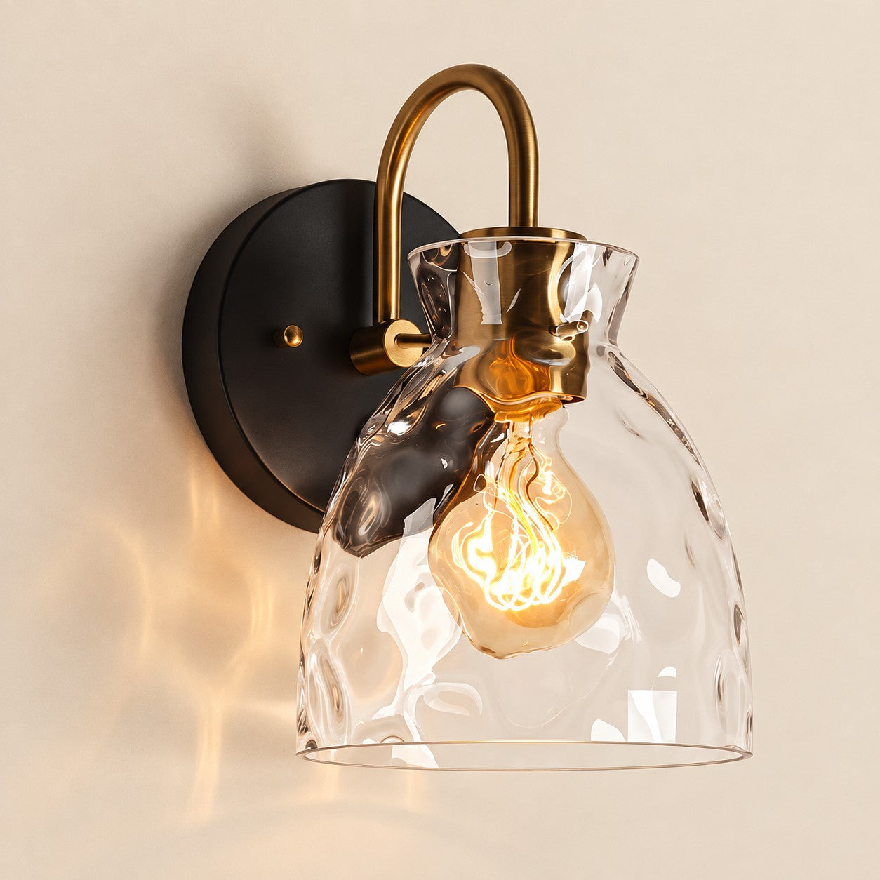 Gildon ripple glass wall sconce, 1 Head Brass