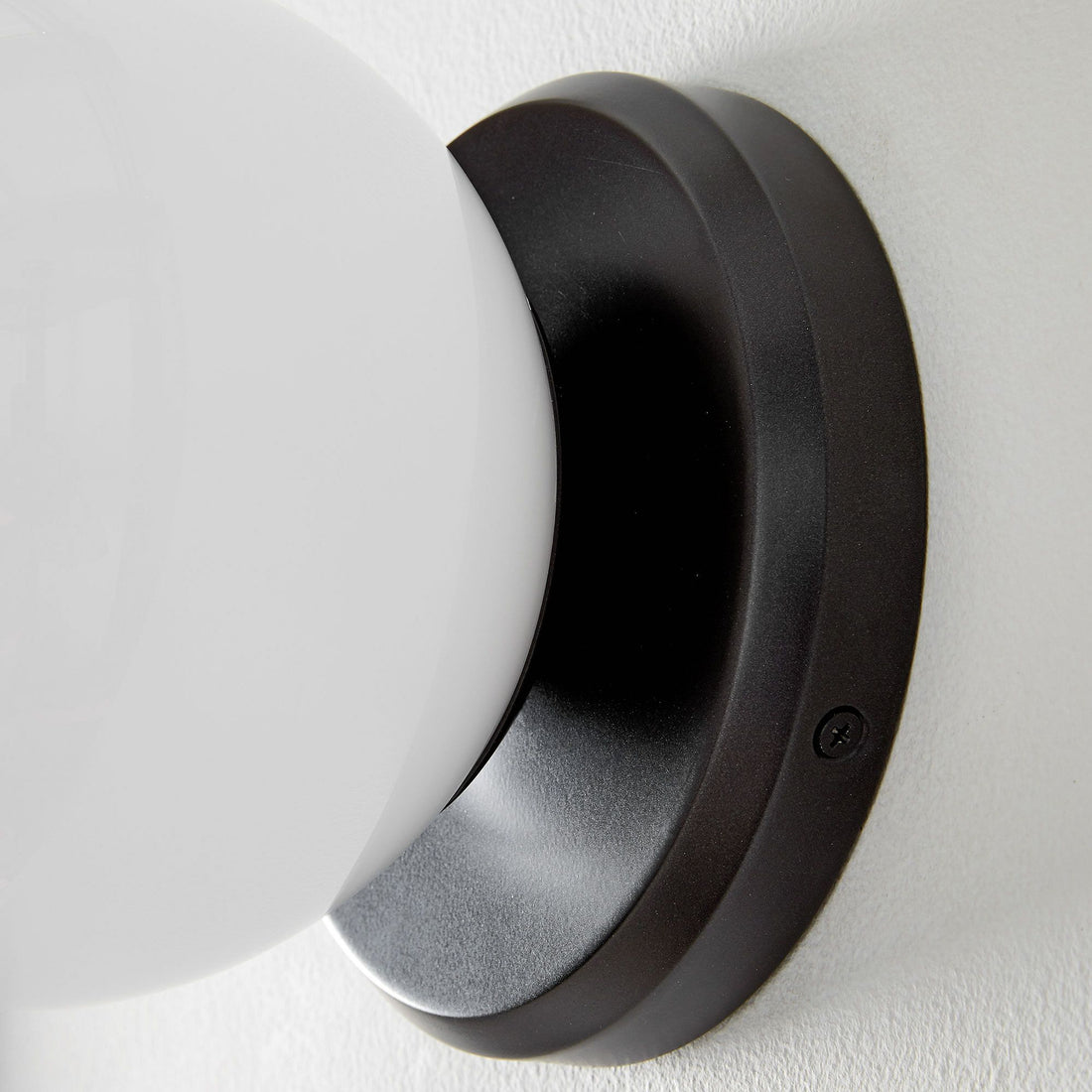 Brelia 1-Light Sconce - Minimalist Wall Light for Modern Home Décor