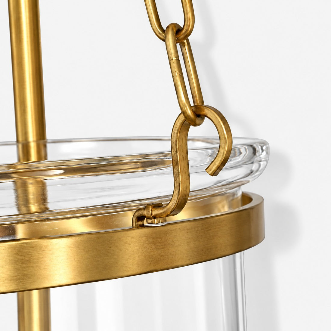 Vitrona brass chain and ceiling hook detail
